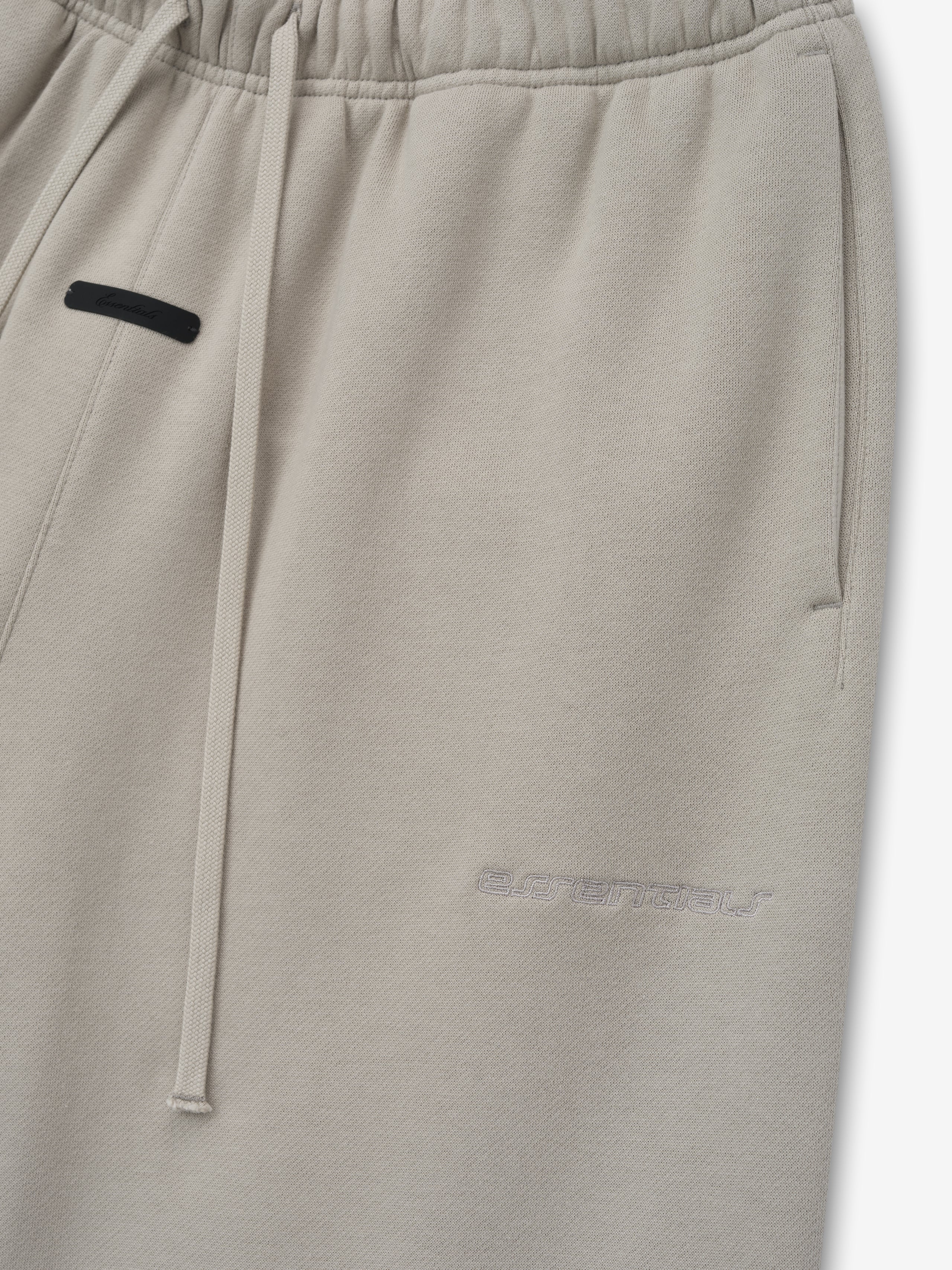 Active Trace Relaxed Sweatshort